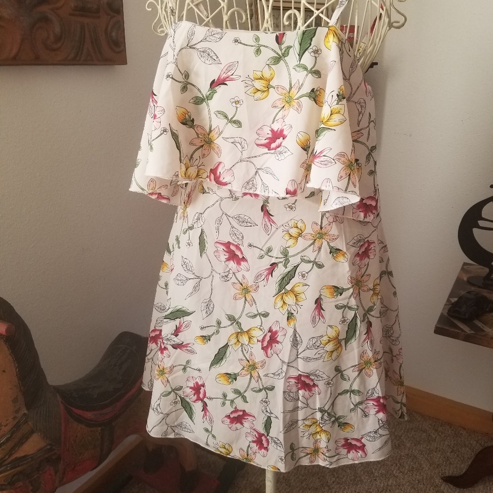 PrettyLittleThing Spring Floral Layered Skater Mini Dress SZ 6 - Picture 2 of 8